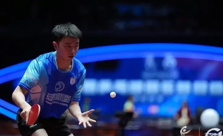 在发球上也, 陈垣宇击败, 打出正手进