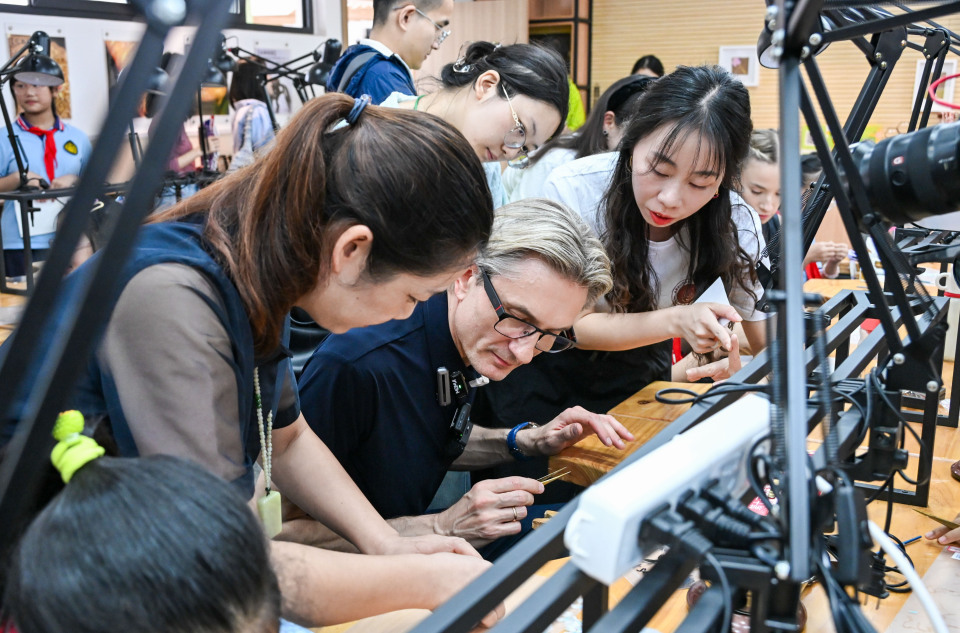 Fi, bt, 坦丁 Fi, bt, 坦丁