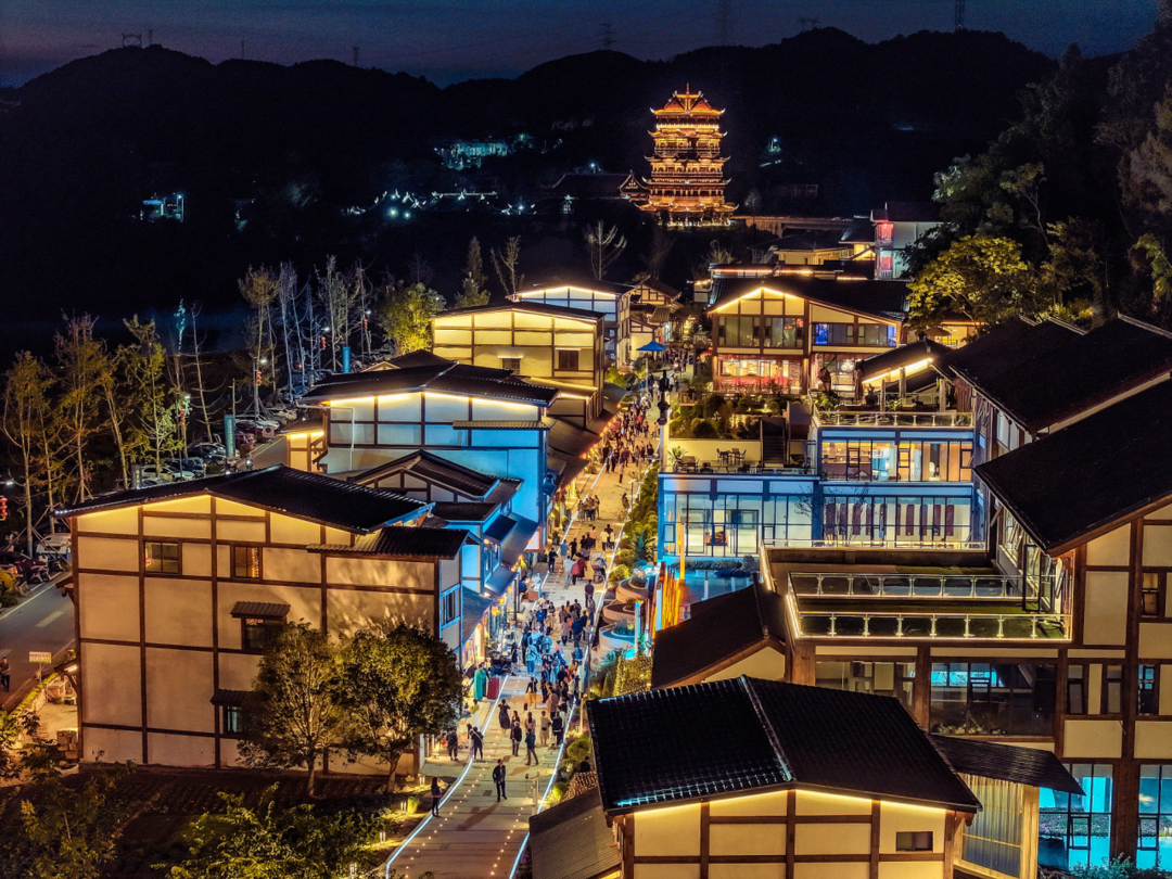 来达州爬山, tted, 级台阶至山 来达州爬山, tted, 级台阶至山